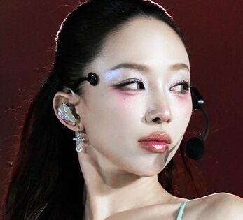 Tuổi 37 của Tóc Tiên - Phòng sạch mỹ phẩm chăm sóc tóc