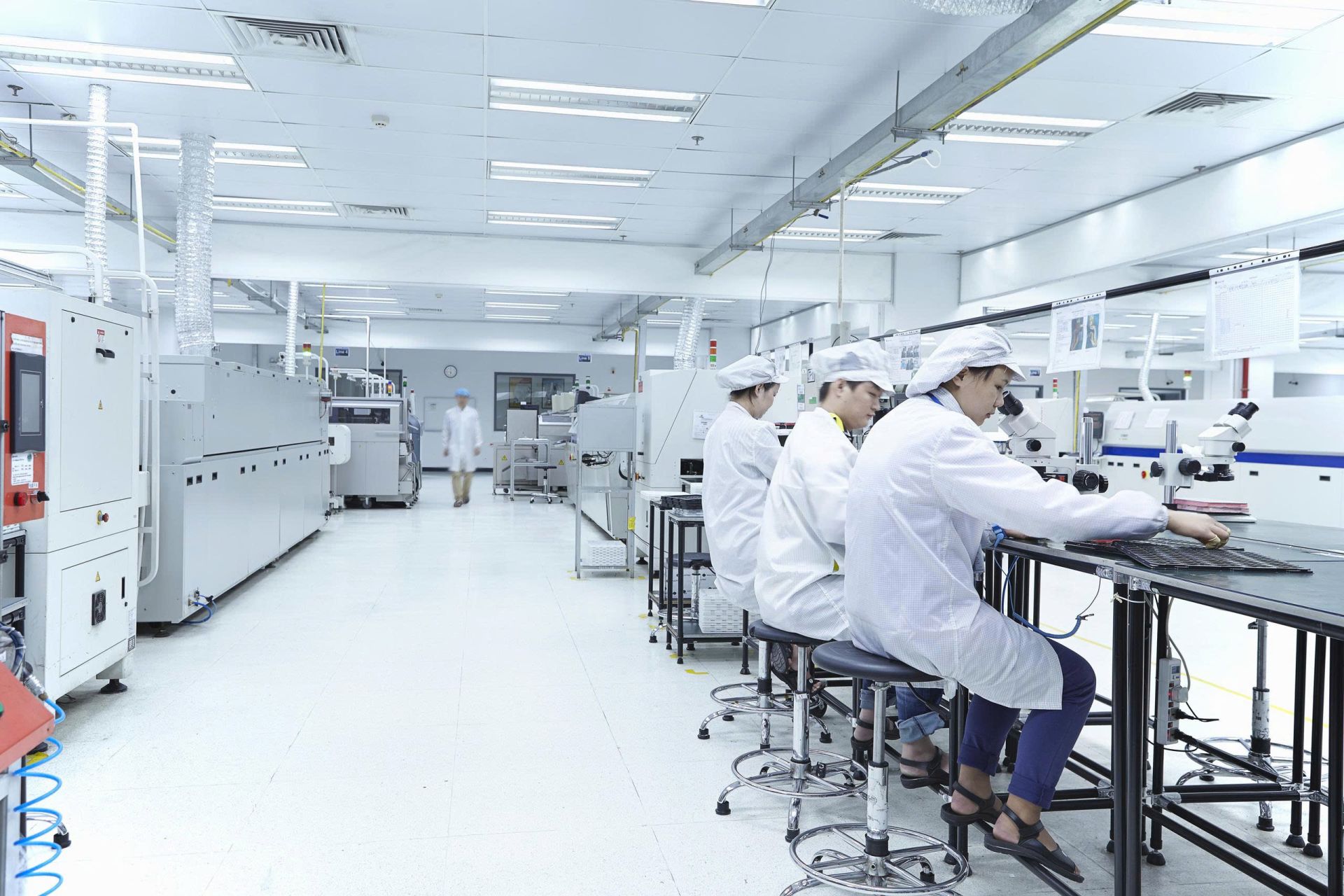 Hướng dẫn đầy đủ về thiết bị phòng sạch sản xuất mỹ phẩm
