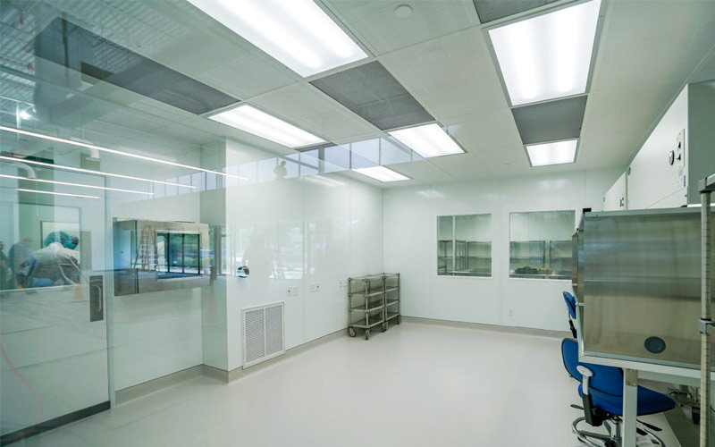 Đèn trong phòng sạch mỹ phẩm