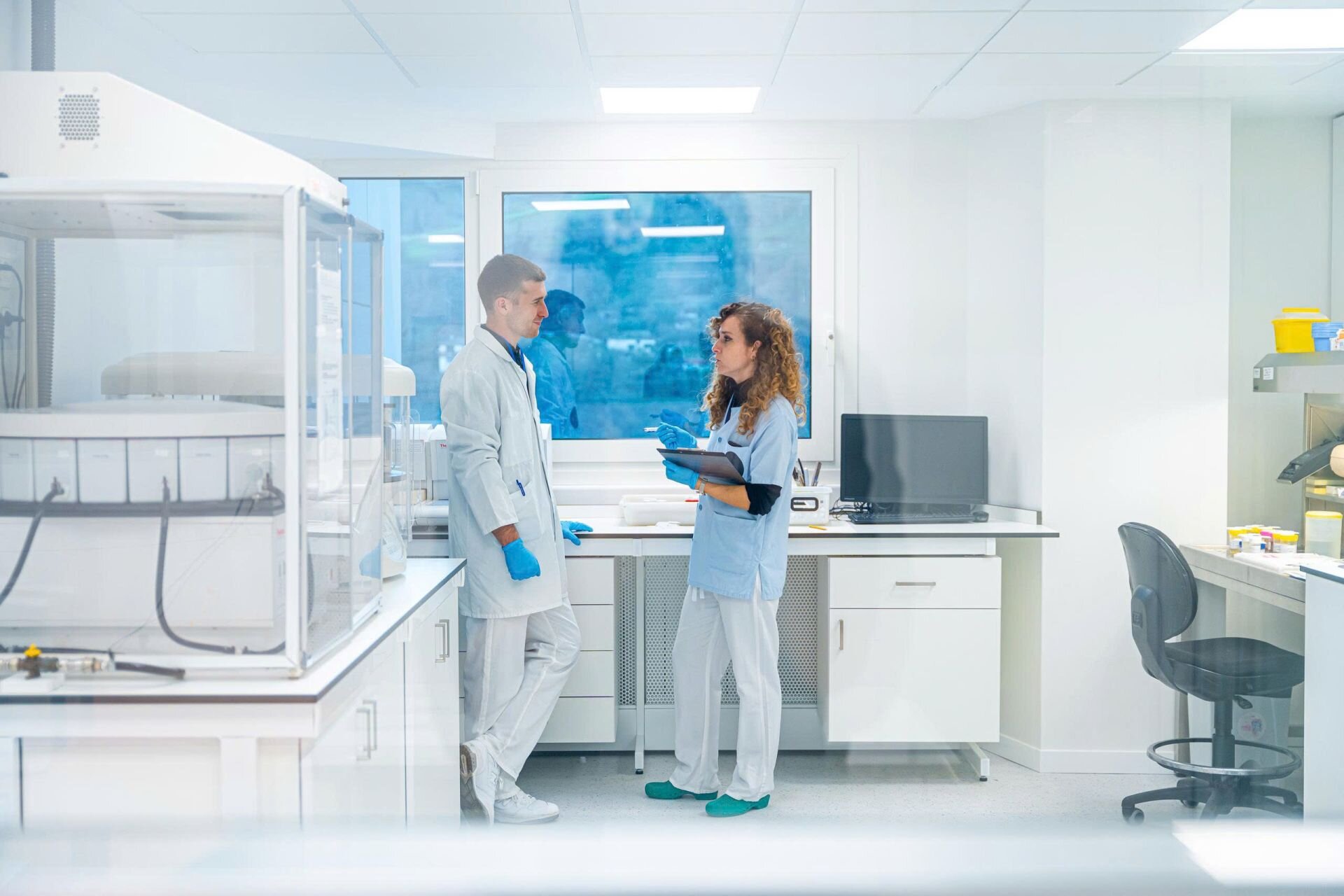 thiết bị phòng sạch chuyên dụng